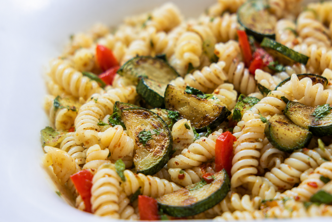 🍋 Roasted Lemon Herb Roasted Zucchini Pasta Salad